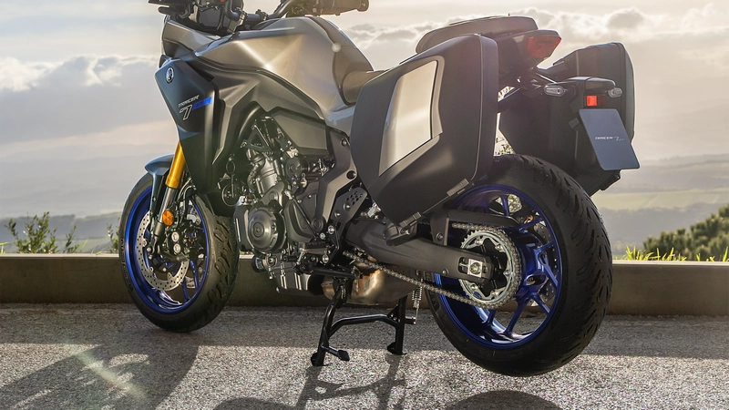 fonctionnement location moto yamaha prise en main motard planete yam rent